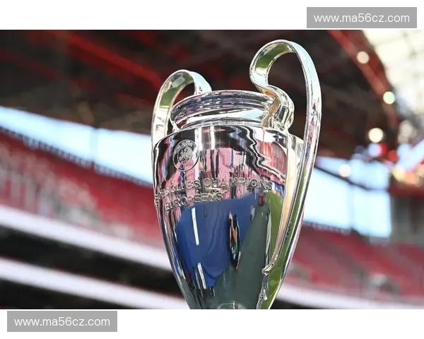 拜仁再度问鼎欧冠荣耀 重燃冠军梦成就辉煌历史